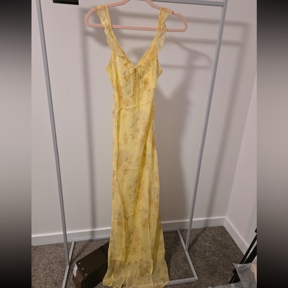 Réalisation Par Heidi Silk Dress in Zinnia Yellow Floral Print Size Small